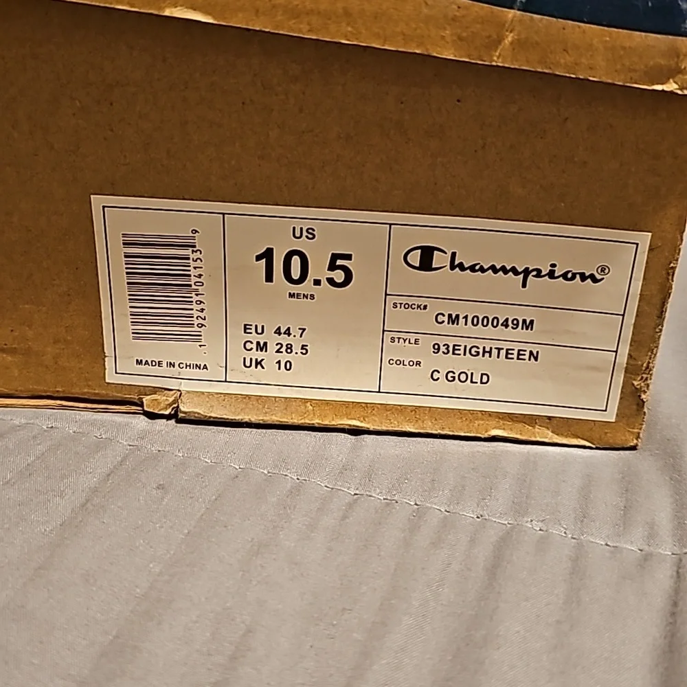 Champion shoes - Picture 6 of 9